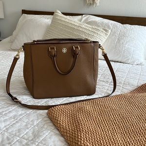 New condition Tory Burch brown purse